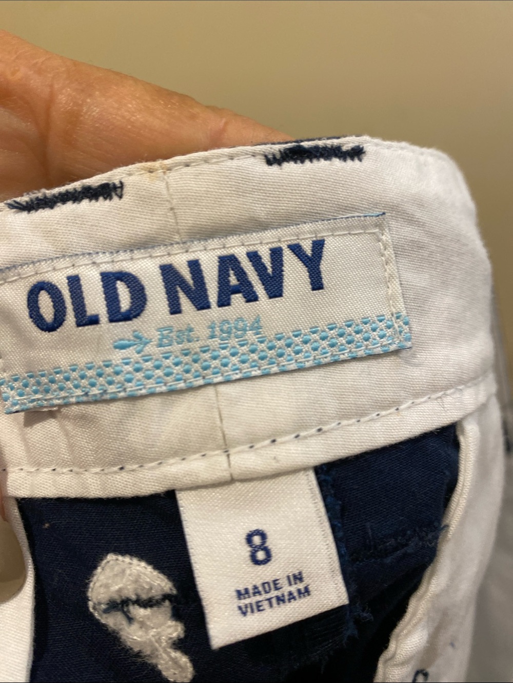 Old Navy Navy  Blue Embroidered Nautical Women’s Shorts sz 8 - Picture 6 of 7